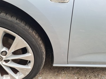 BLATNÍK LEVÝ PŘEDNÍ OPEL ASTRA K Z189