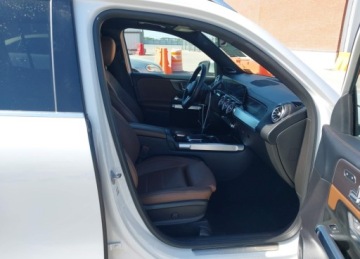 Mercedes GLB SUV 2.0 250 224KM 2021 Mercedes-Benz GLB 2021r., Glb 250, 2L, od ubezpieczalni 2.0 Benzyna 224KM, zdjęcie 8