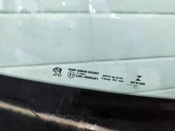 PEUGEOT 208 2021 SKLO (OKNO) ČELNÍ PŘEDNÍ