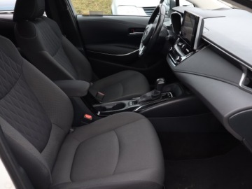 Toyota Corolla XII Sedan 1.8 Hybrid 122KM 2022 Toyota Corolla 1.8 Hybrid, Salon Polska, Automat, zdjęcie 8