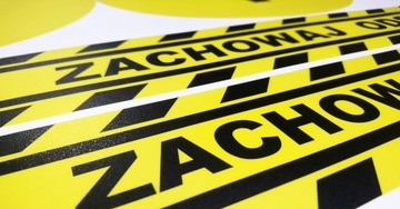 ПРЕДУПРЕЖДАЮЩАЯ НАПОЛЬНАЯ НАКЛЕЙКА 100 Х 10 СМ ВНИМАНИЕ