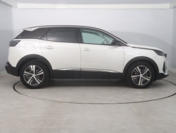 Peugeot 3008 II Crossover Facelifting  1.2 PureTech 130KM 2022 Peugeot 3008 1.2 PureTech, Salon Polska, zdjęcie 5