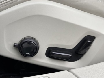 Volvo V60 II  Kombi Facelifting 2.0 B4 197KM 2023 Volvo V60 V60 B4 | Diesel | Plus Bright | | FV23%, zdjęcie 24