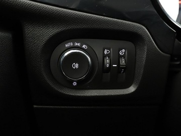 Opel Corsa F Hatchback 5d 1.2 75KM 2022 Opel Corsa Navi Czujniki parkowania Klimatyzacja, zdjęcie 33