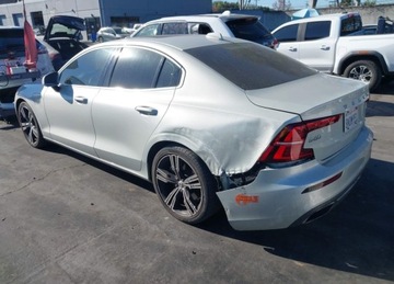 Volvo S60 III 2019 Volvo S60 2019r., Hybrid T8 Inscription, 2L, od ubezpieczalni 2.0 Hybryda, zdjęcie 3