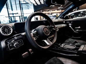 Mercedes CLA C118/X118 Shooting Brake Facelifting 1.3 200 163KM 2025 CLA 200 AMG Line Shooting Brake 1.3 (163KM) 2025, zdjęcie 5