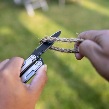 Мультитул Leatherman ARC с чехлом и набором бит.
