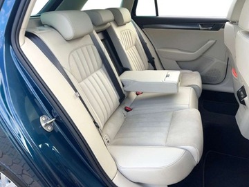 Skoda Superb III Kombi Facelifting 2.0 TDI SCR 150KM 2021 Skoda Superb 2.0TDI 150KM Style DSG SerwisASO Panorama Matrix Navi Hak FV23, zdjęcie 13