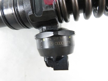 БЛОК ИНЖЕКТОР 1.9 TDI 038130073AG 0414720215