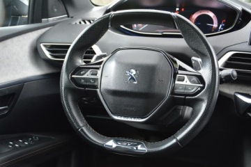 Peugeot 3008 II Crossover 2.0 BlueHDi 180KM 2018 Peugeot 3008 II 2.0 GT 180 KM Focal Panorama Kamera 360, zdjęcie 23