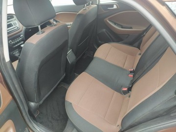 Hyundai i20 II Coupe 1.2 MPI 84KM 2016 Hyundai i20 1.2 84KM,Podgrzewane fotele i kierowni, zdjęcie 2