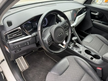 Kia Niro I 2018 Kia Niro 1.6 Hybryda 61 tys km Lekko uszkodzony, zdjęcie 8