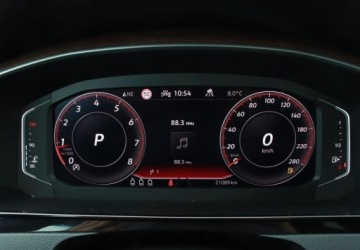 Volkswagen Arteon Fastback Facelifting 2.0 TSI 190KM 2022 Volkswagen Arteon 2.0 TSI 190KM Elegance DSG Side Assist Tapicerka Nappa, zdjęcie 20