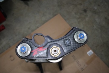 Ось полки подвески Suzuki GSXR 600 K6 K7 06-07, 750