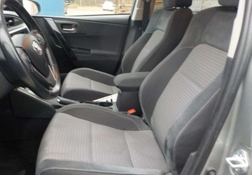 Toyota Auris II 2018 Toyota Auris Okazja 1.8 Hybryda 100KM, zdjęcie 20