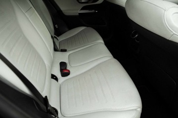 Mercedes GLC C254/X254 Coupe 2.0 200 204KM 2024 Mercedes-Benz GLC Jasne wnetrze 200 4Matic Coupe AMG Salon PL Autotrade, zdjęcie 27