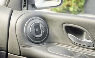 Renault Espace IV Van Facelifting 2.0 dCi 150KM 2013 Renault Espace Renault Espace 2.0 dCi Celsium ESM 2.0 Diesel 150KM, zdjęcie 20