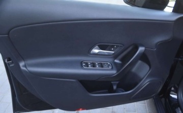 Mercedes Klasa A W177/V177 2021 Mercedes-Benz Klasa A Mercedes-Benz Klasa A 200 CDI (BlueEFFICIENCY) 7G-DC, zdjęcie 20