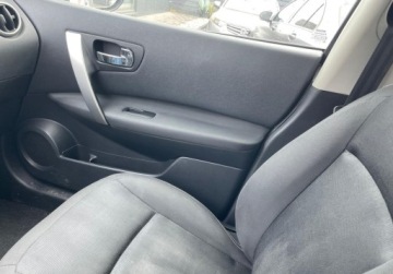 Nissan Qashqai I Crossover 2.0 140KM 2011 Nissan Qashqai 2.0 benz ,AUTOMAT,navi ,kamera ,niski pot przebieg 2.0 140KM, zdjęcie 19