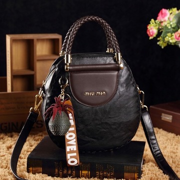 Fashionable shoulder bag