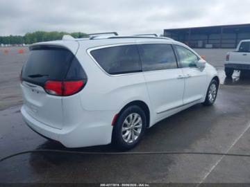 Chrysler Pacifica II 2019 Chrysler Pacifica Touring L 2019 3.6l 3.6 Benzyna 287KM, zdjęcie 5