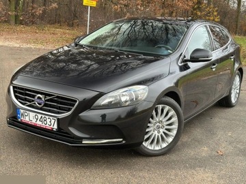 Volvo V40 II Cross Country 2.0 D2 DRIVE-E 120KM 2015 Volvo V40 D2 RDesign 1.6D 120 KM 2015r