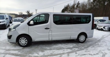 Opel Vivaro B Kombi Extra Long H1 2,9t 1.6 BiTurbo 125KM 2016 Opel Vivaro 1.6D 125KM L2H1 Klima Navi Temp Nawiewy Na tyl Kamera 157Tys G, zdjęcie 10