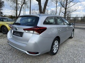 Toyota Auris II Touring Sports Facelifting 1.8 Hybrid 136KM 2017 Toyota Auris 1.8 HSD136KM Bezwypadkowy Serwisowany, zdjęcie 3