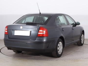 Skoda Octavia II Hatchback 1.9 TDI PD 105KM 2006 Skoda Octavia 1.9 TDI, Salon Polska, Klima, zdjęcie 4