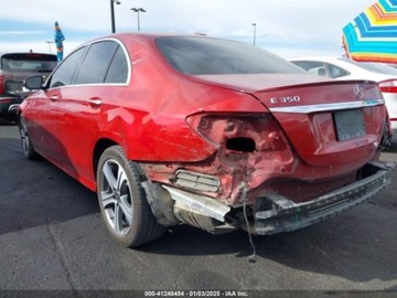 Mercedes Klasa E W213 2020 Mercedes-Benz Klasa E 2020r., 350, od ubezpieczalni 2.0 Benzyna 255KM, zdjęcie 4