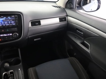 Mitsubishi Outlander III 2016 Mitsubishi Outlander 2.0, Serwis ASO, Automat, zdjęcie 7