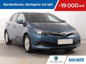Toyota Auris II Hatchback 5d Facelifting 1.8 Hybrid 136KM 2016 Toyota Auris Hybrid, Salon Polska, Serwis ASO