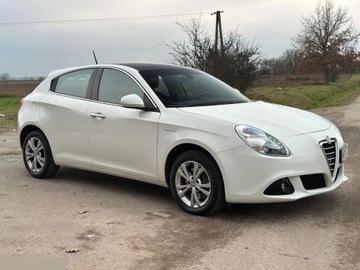 Alfa Romeo Giulietta Nuova II Hatchback 5d 1.4 TB 16v Mair 170KM 2011 Alfa Romeo Giulietta 1.4 TB 16V Multiair Collezione 170KM 2011r, zdjęcie 14