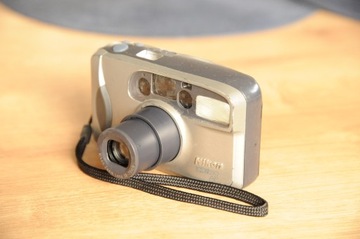 Nikon Zoom 210AF – работает