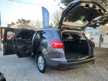 Ford Focus III Kombi Facelifting 1.0 EcoBoost 125KM 2017 Ford Focus 1.0 125 KM I Właściciel Przebieg 103, zdjęcie 11