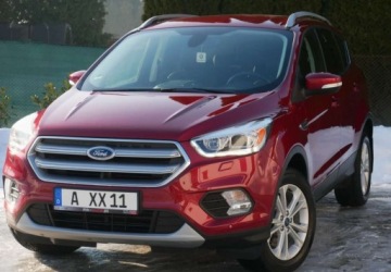Ford Kuga II SUV Facelifting 2.0 TDCi 180KM 2017 Ford Kuga Ford Kuga 2.0 TDCi 4x4 SYNC 2.0 Diesel 180KM