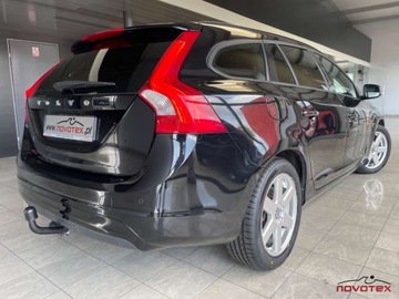 Volvo V60 I Kombi Facelifting 2.0 D3 DRIVE-E 150KM 2015 Volvo V60 2.0Dautomattylko 186TkmnaviALU17NOWY..., zdjęcie 1