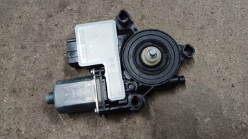 SEAT ARONA MOTOREK OKNO LEVÝ PŘEDNÍ 2Q1959405E