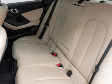 BMW Seria 2 G42-U06 Gran Coupe 2.0 220i 178KM 2023 BMW 220 GD8L049#220i xDrive Sport Line Ambient, zdjęcie 24