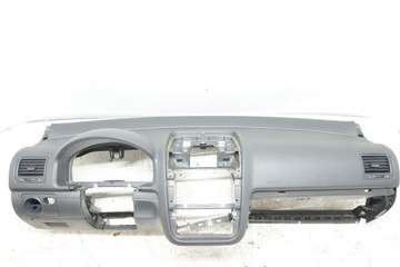 DESKA ROZDĚLOVAČE KONZOLA KOKPIT VW GOLF V 3D
