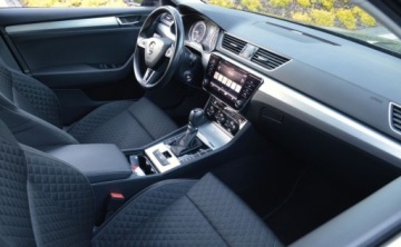 Skoda Superb III Kombi Facelifting 2.0 TDI 190KM 2020 Skoda Superb 2,0 TDI 190 KM DSG FULL LED Nawigacja Klimatronik 2.0 Diesel, zdjęcie 20