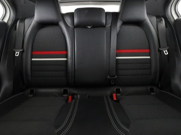 Mercedes Klasa A W176 Hatchback 5d 1.6 180 BlueEFFICIENCY 122KM 2014 Mercedes A 180 Bi-Xenon grzane fotele navi, zdjęcie 17