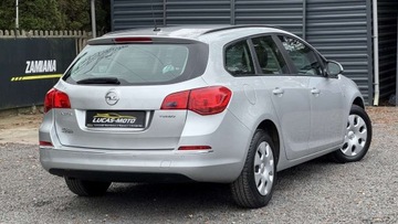 Opel Astra J Sports Tourer 1.4 Turbo ECOTEC 140KM 2012 Opel Astra Udokumentowany przebieg GWARANCJA 1.4 Benzyna 140KM, zdjęcie 4