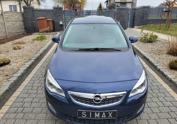 Opel Astra J Hatchback 5d 1.6 Twinport ECOTEC 115KM 2011 Opel Astra Opel Astra 1.6 115PS Dobre wyposazenie Kola Lato Zima 1.6, zdjęcie 8