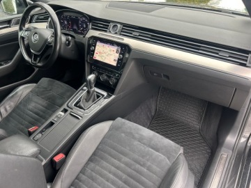 Volkswagen Passat B8 Variant 2.0 TDI BlueMotion SCR 190KM 2018 R-Line* Webasto* ACC*Kamera* EL Klapa* Navi* GWARANCJA, zdjęcie 20