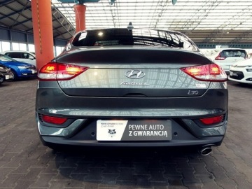 Hyundai i30 III Hatchback Facelifting 1.5 T-GDI 48V 160KM 2022 Hyundai i30 FASTBACK AUTOMAT 1WŁ Kraj Bezwyp F23%, zdjęcie 3