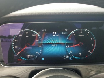 Mercedes Klasa E W213 2021 Mercedes-Benz Klasa E 350 2021 2.0l 2.0 Benzyna 255KM, zdjęcie 9