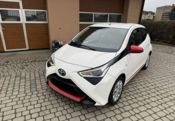 Toyota Aygo II Hatchback 3d Facelifting 1.0 VVT-i 72KM 2019 Toyota Aygo 1,0 72KM Klimatyzacja Benzyna 72KM, zdjęcie 1