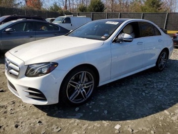 Mercedes Klasa E W213 2019 Mercedes-Benz Klasa E 2019 MERCEDES-BENZ E 300 4MATIC, silnik 2.0 L 2.0, zdjęcie 1