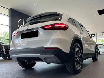 Mercedes GLA II Off-roader Facelifting 2.0 220 190KM 2025 MERCEDES-BENZ GLA 220 4-Matic Suv 2.0 (190KM) 2025, zdjęcie 4